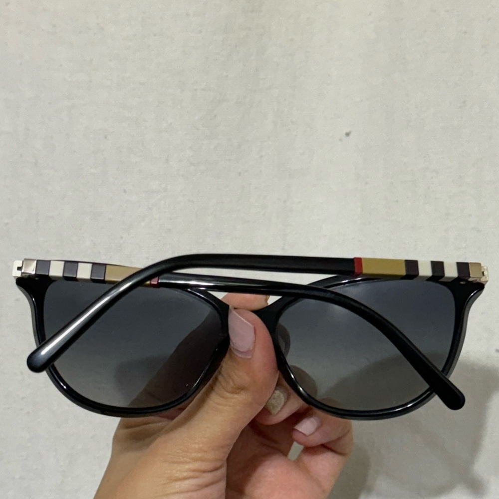 Burberry Polarized Sunglasses - Picture 2 of 8